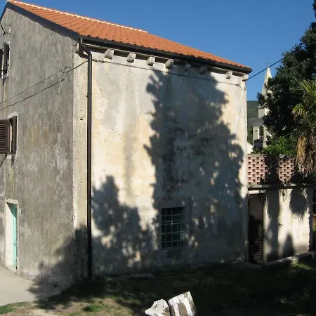 37 * Sveti Jakov