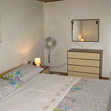 37 Apartmán Sveti Jakov